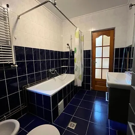 Apartament Near Cathedral Apartment *