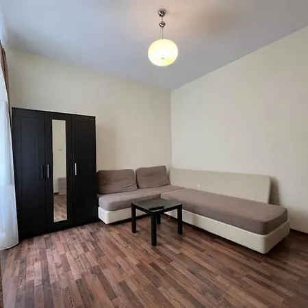 Apartament Near Cathedral Apartment *